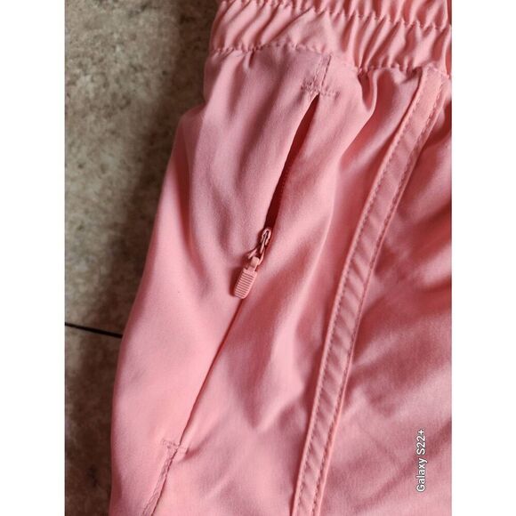 R4  Avia athletic shorts - Picture 5 of 8